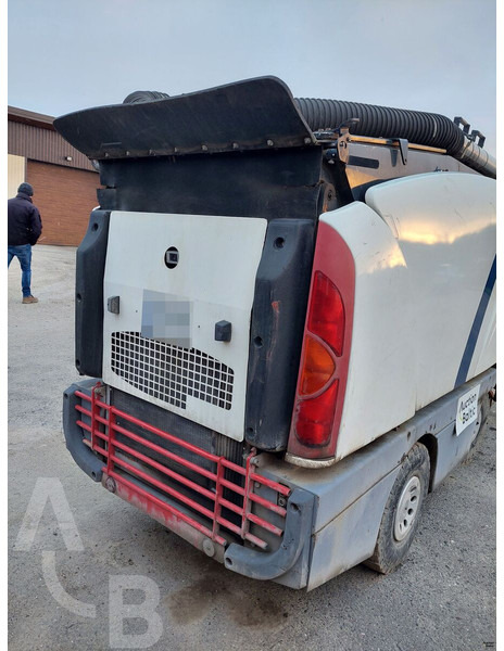 Johnston 142A 101T - מטאטא כבישים: תמונה 3 Johnston 142A 101T - מטאטא כבישים: תמונה 3