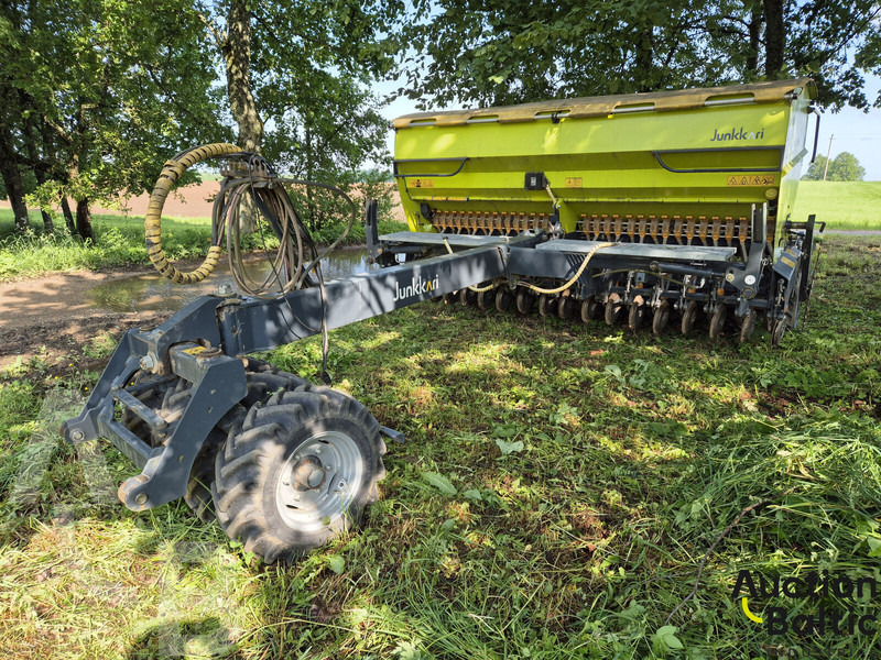 Junkkari M400 Plus - מקדחת זריעה משולבת: תמונה 1 Junkkari M400 Plus - מקדחת זריעה משולבת: תמונה 1