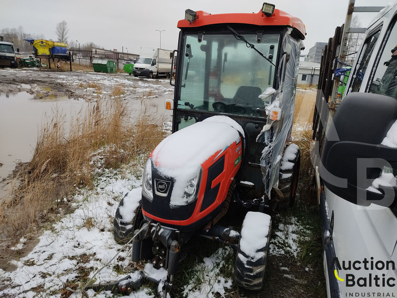 KIOTI CK 2810 - טרקטור חקלאי: תמונה 2 KIOTI CK 2810 - טרקטור חקלאי: תמונה 2