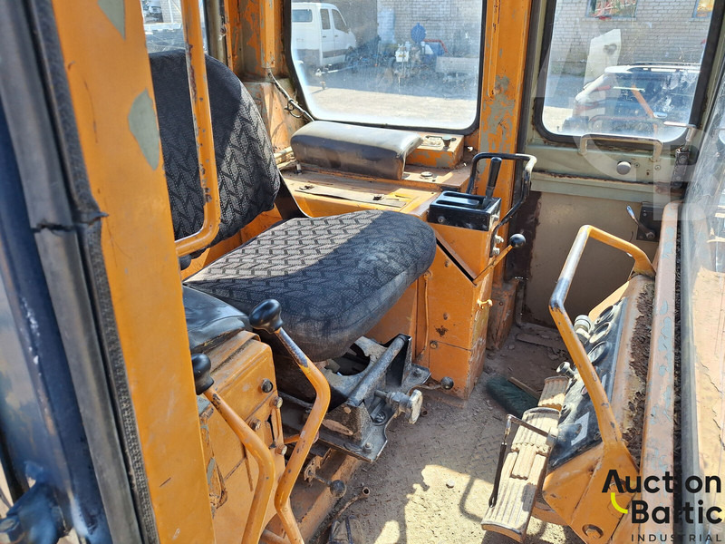 Komatsu D57S-1 - מעמיס זוחל: תמונה 5 Komatsu D57S-1 - מעמיס זוחל: תמונה 5