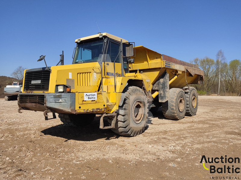 Komatsu HM400 - מסיר פסולת מפרקי: תמונה 1 Komatsu HM400 - מסיר פסולת מפרקי: תמונה 1