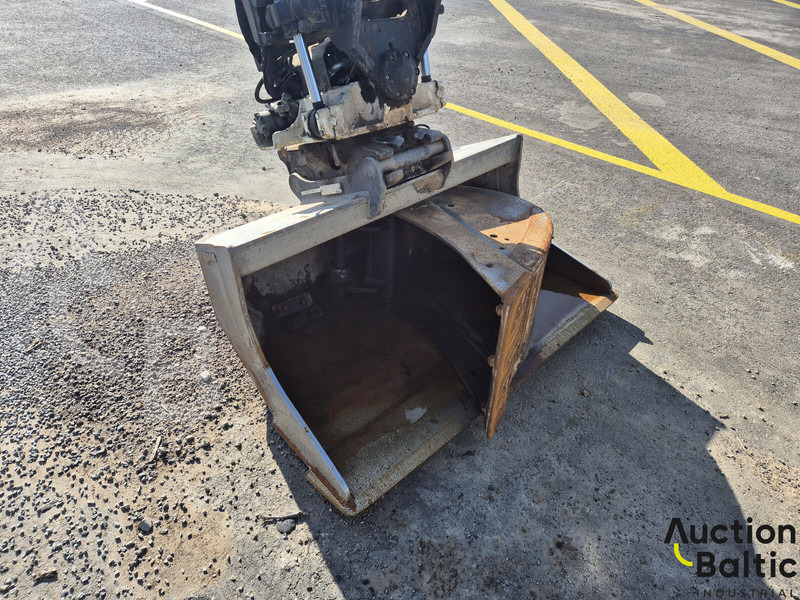 מיני מחפר Komatsu PC80MR-3: תמונה 11