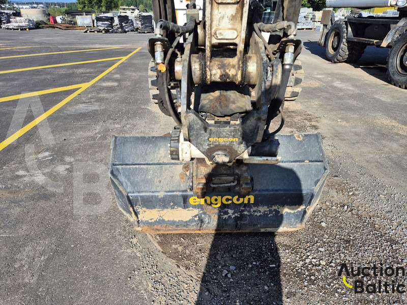 מיני מחפר Komatsu PC80MR-3: תמונה 12