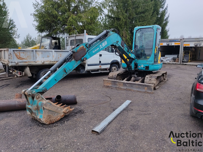Kubota KX155-3 - מיני מחפר: תמונה 1 Kubota KX155-3 - מיני מחפר: תמונה 1