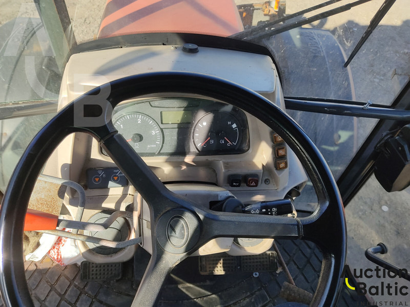 טרקטור חקלאי Kubota M 6060-C: תמונה 7