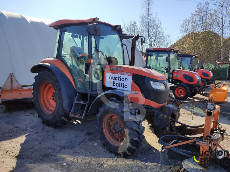 Kubota M 6060-C - טרקטור חקלאי: תמונה 1 Kubota M 6060-C - טרקטור חקלאי: תמונה 1