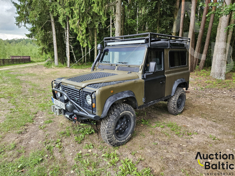 Land Rover Defender 90 - SUV: תמונה 1 Land Rover Defender 90 - SUV: תמונה 1