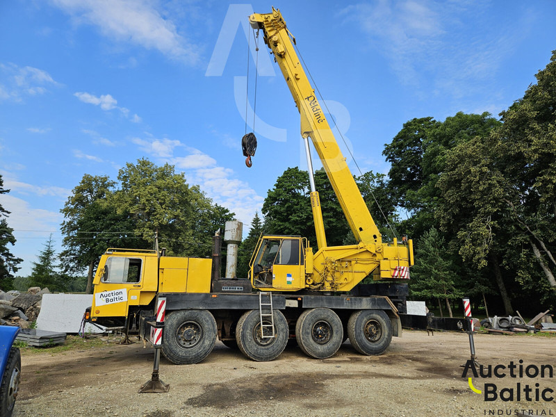 Liebherr LTM 1060 - עגורן לכל שטח: תמונה 1 Liebherr LTM 1060 - עגורן לכל שטח: תמונה 1