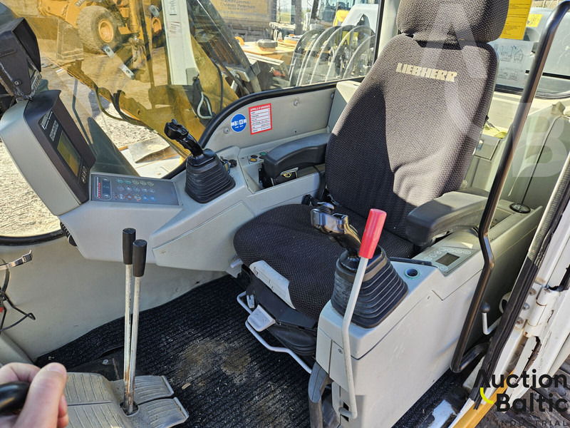 Liebherr R 900 C Litronic - מחפר סורק: תמונה 5 Liebherr R 900 C Litronic - מחפר סורק: תמונה 5