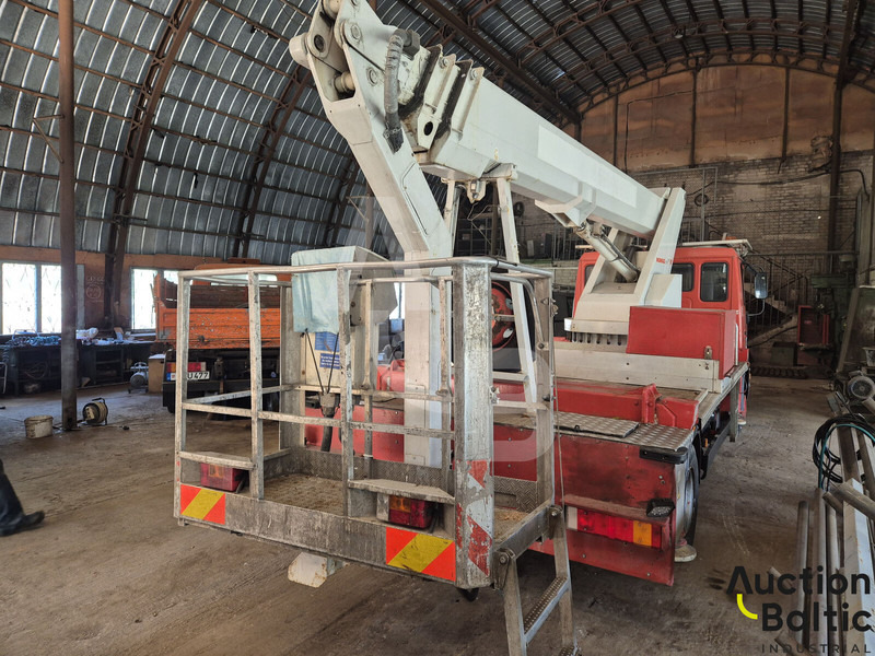 MAN 8.163 - פלטפורמה אווירית מותקנת על משאית: תמונה 3 MAN 8.163 - פלטפורמה אווירית מותקנת על משאית: תמונה 3