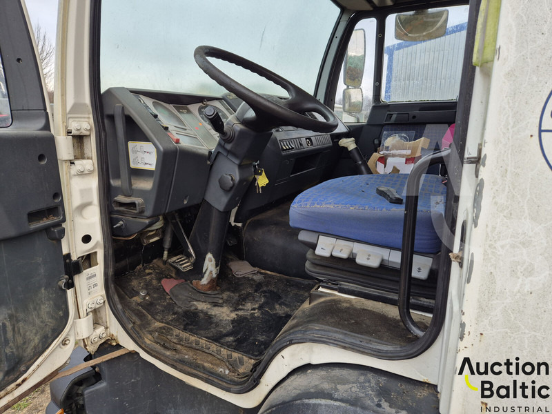 MAN LE 12.220 - משאית צד נופל/ שטוחה: תמונה 5 MAN LE 12.220 - משאית צד נופל/ שטוחה: תמונה 5