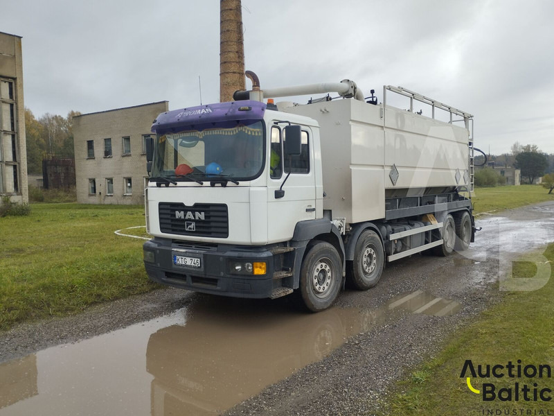MAN T 46 - משאית ואקום: תמונה 1 MAN T 46 - משאית ואקום: תמונה 1