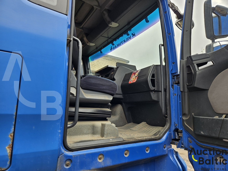 MAN TGA18.360 - משאית תיבה: תמונה 5 MAN TGA18.360 - משאית תיבה: תמונה 5