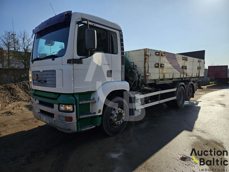 MAN TGA26.310 - משאית צד נופל/ שטוחה, משאית מנוף: תמונה 2 MAN TGA26.310 - משאית צד נופל/ שטוחה, משאית מנוף: תמונה 2