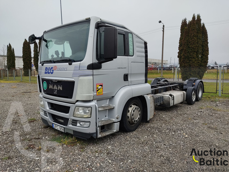 MAN TGS18.400 - משאית עם שלדת תא: תמונה 1 MAN TGS18.400 - משאית עם שלדת תא: תמונה 1