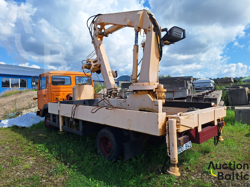 Magirus 130 M 8 - משאית צד נופל/ שטוחה, משאית מנוף: תמונה 3 Magirus 130 M 8 - משאית צד נופל/ שטוחה, משאית מנוף: תמונה 3