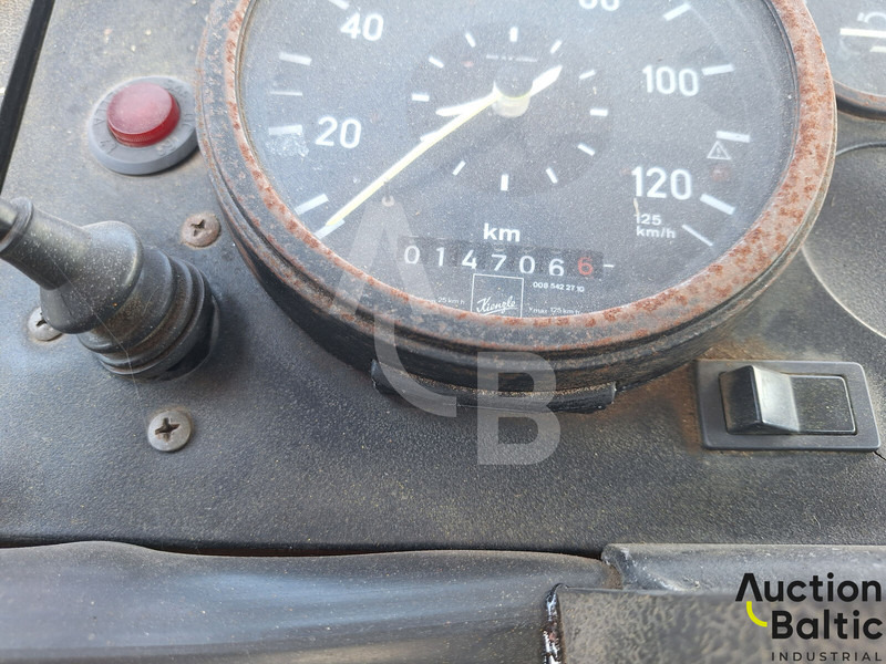 Magirus 130 M 8 - משאית צד נופל/ שטוחה, משאית מנוף: תמונה 5 Magirus 130 M 8 - משאית צד נופל/ שטוחה, משאית מנוף: תמונה 5