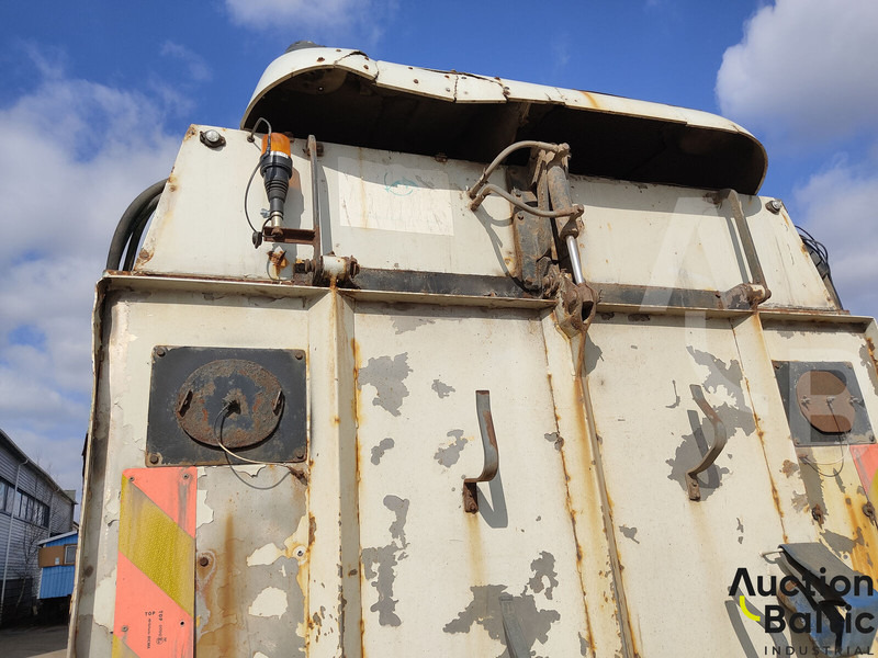 Mercedes-Benz 1517 - מטאטא כבישים: תמונה 5 Mercedes-Benz 1517 - מטאטא כבישים: תמונה 5