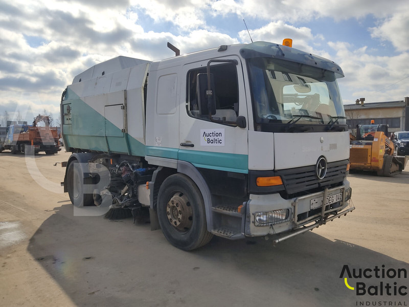 Mercedes-Benz 1517 - מטאטא כבישים: תמונה 2 Mercedes-Benz 1517 - מטאטא כבישים: תמונה 2