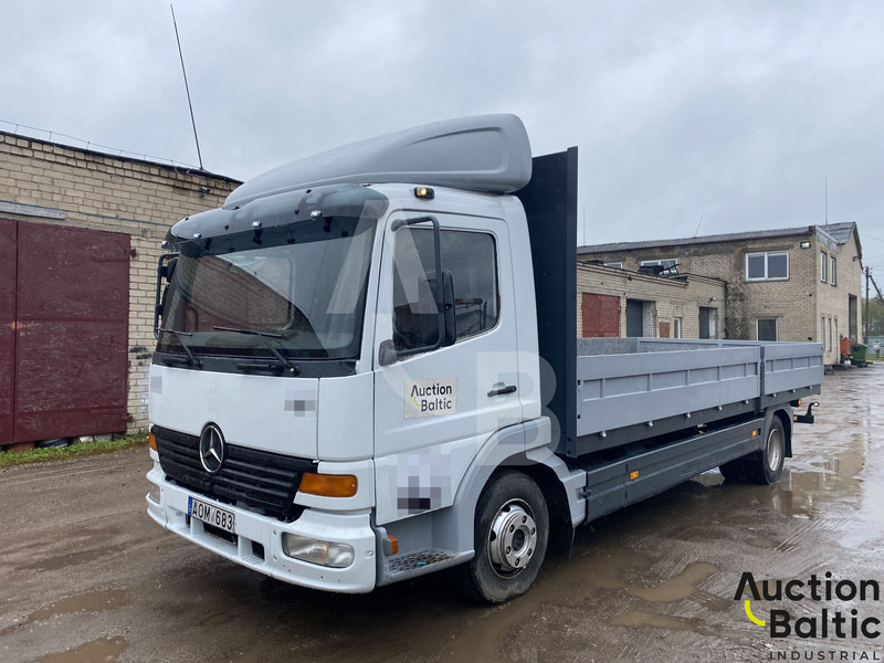 Mercedes-Benz 815 - משאית צד נופל/ שטוחה: תמונה 1 Mercedes-Benz 815 - משאית צד נופל/ שטוחה: תמונה 1