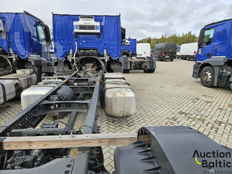 Mercedes-Benz Actros 1843 - משאית עם שלדת תא: תמונה 5 Mercedes-Benz Actros 1843 - משאית עם שלדת תא: תמונה 5