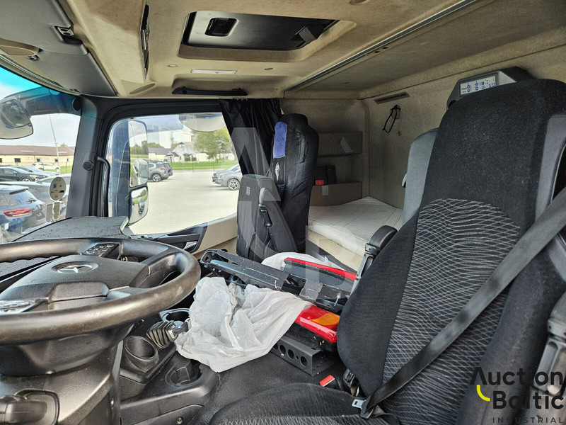 Mercedes-Benz Actros 1843 - משאית עם שלדת תא: תמונה 5 Mercedes-Benz Actros 1843 - משאית עם שלדת תא: תמונה 5