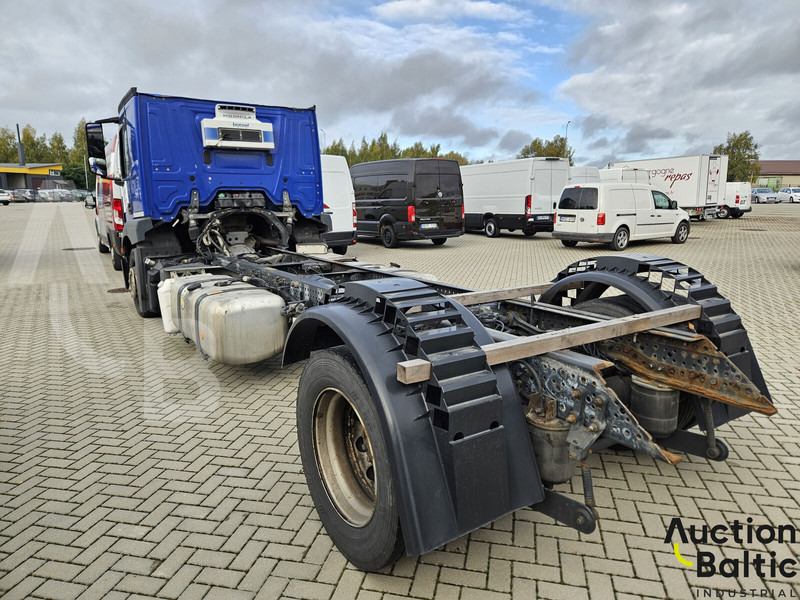Mercedes-Benz Actros 1843 - משאית עם שלדת תא: תמונה 3 Mercedes-Benz Actros 1843 - משאית עם שלדת תא: תמונה 3
