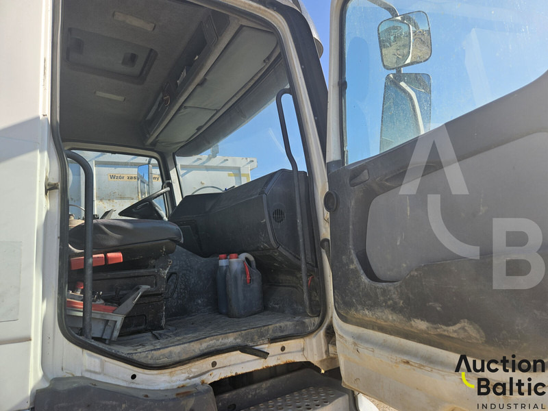 Mercedes-Benz Actros - משאבת בטון נייחת: תמונה 5 Mercedes-Benz Actros - משאבת בטון נייחת: תמונה 5