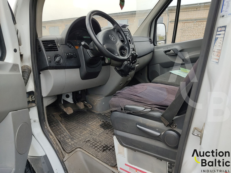 Mercedes-Benz Sprinter 515 CDI - משאית צד נופל/ שטוחה, משאית מנוף: תמונה 5 Mercedes-Benz Sprinter 515 CDI - משאית צד נופל/ שטוחה, משאית מנוף: תמונה 5