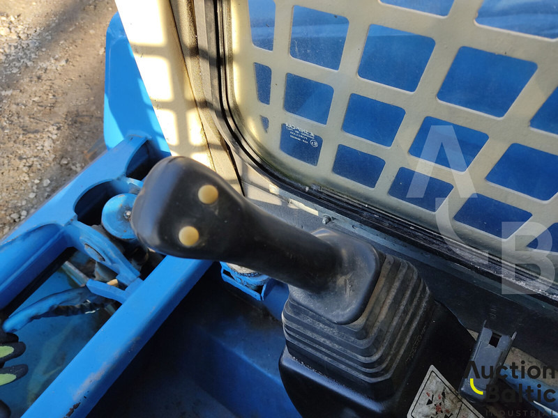 מעמיס היגוי החלקה Messersi SL-45: תמונה 7 מעמיס היגוי החלקה Messersi SL-45: תמונה 7