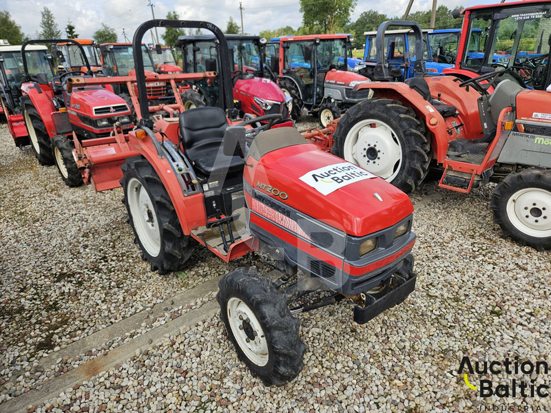 Mitsubishi MT200 - טרקטור חקלאי: תמונה 2 Mitsubishi MT200 - טרקטור חקלאי: תמונה 2