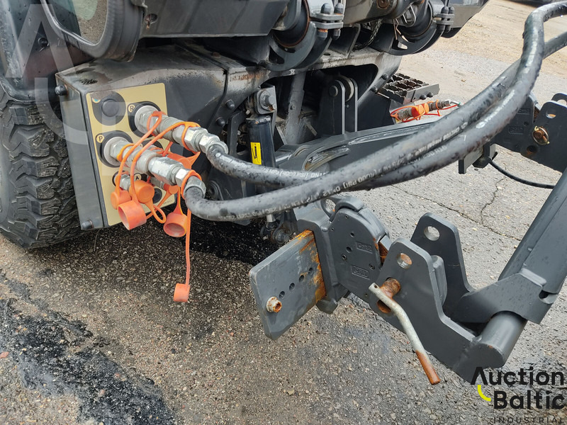 מטאטא כבישים Multihog CX75: תמונה 19