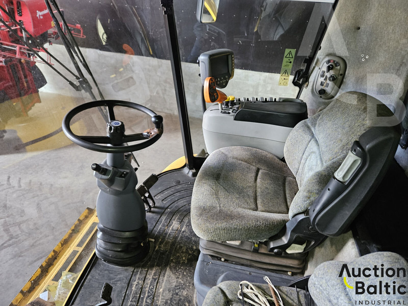 New Holland CR 9080 - מקצרת קומבינה: תמונה 5 New Holland CR 9080 - מקצרת קומבינה: תמונה 5