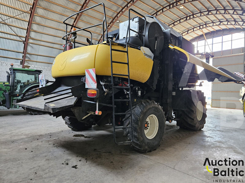 New Holland CR 9080 - מקצרת קומבינה: תמונה 4 New Holland CR 9080 - מקצרת קומבינה: תמונה 4