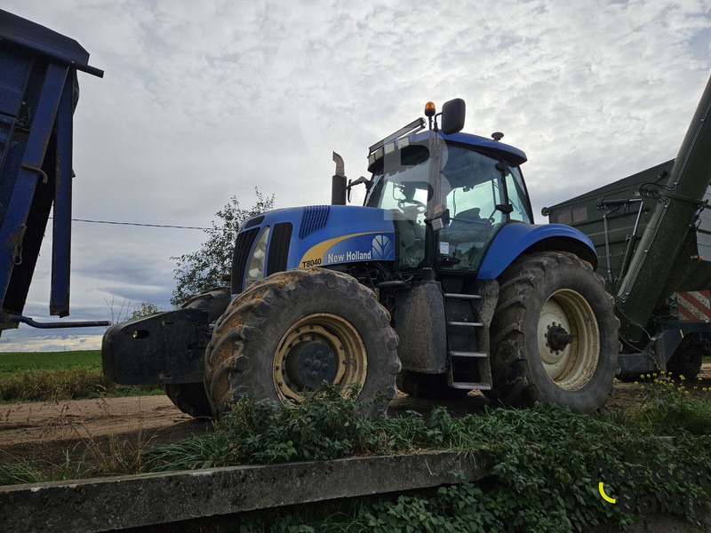 New Holland T 8040 - טרקטור חקלאי: תמונה 2 New Holland T 8040 - טרקטור חקלאי: תמונה 2