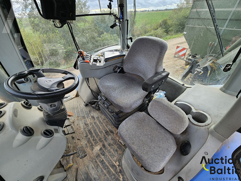 New Holland T 8040 - טרקטור חקלאי: תמונה 5 New Holland T 8040 - טרקטור חקלאי: תמונה 5