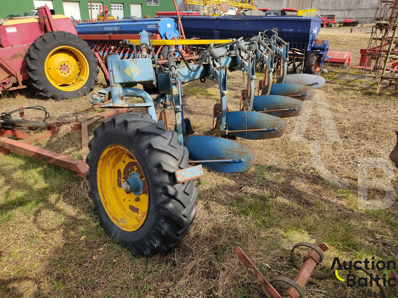 Overum CT 598 HL - מחרשה: תמונה 2 Overum CT 598 HL - מחרשה: תמונה 2