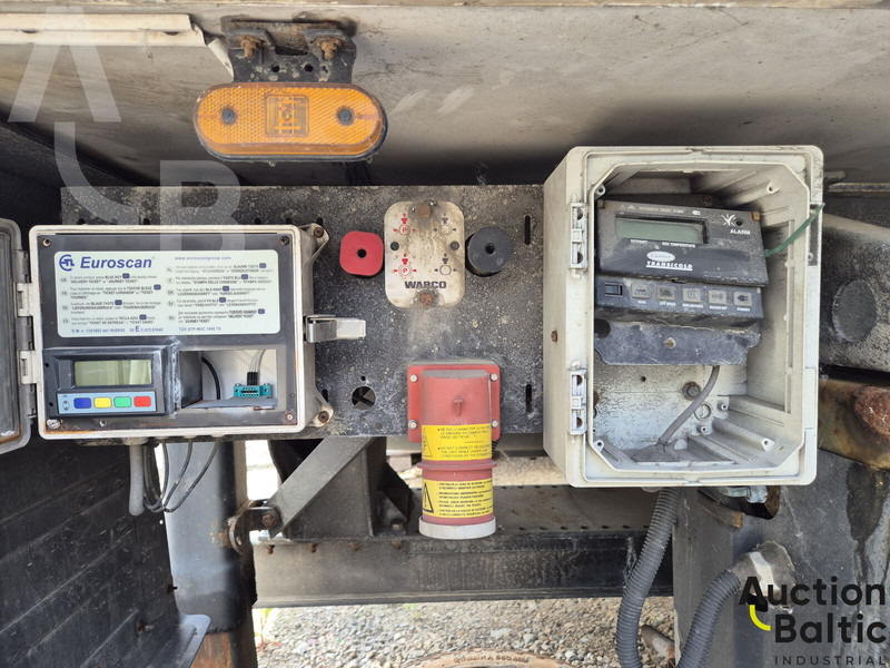 ROHR RZK 18 IV - סמיטריילר עם וילונות צד: תמונה 5 ROHR RZK 18 IV - סמיטריילר עם וילונות צד: תמונה 5