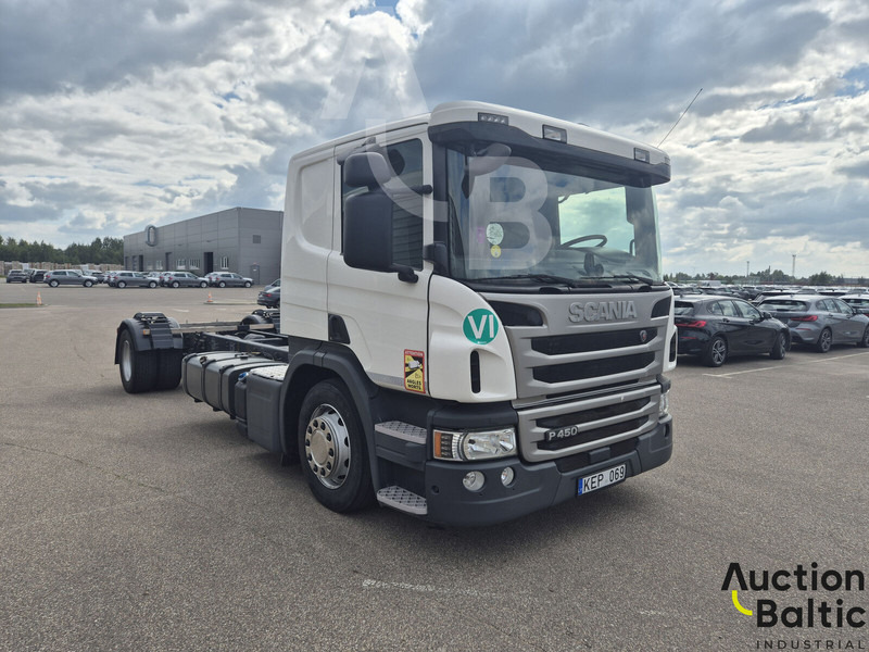 Scania P 450 - משאית עם שלדת תא: תמונה 2 Scania P 450 - משאית עם שלדת תא: תמונה 2