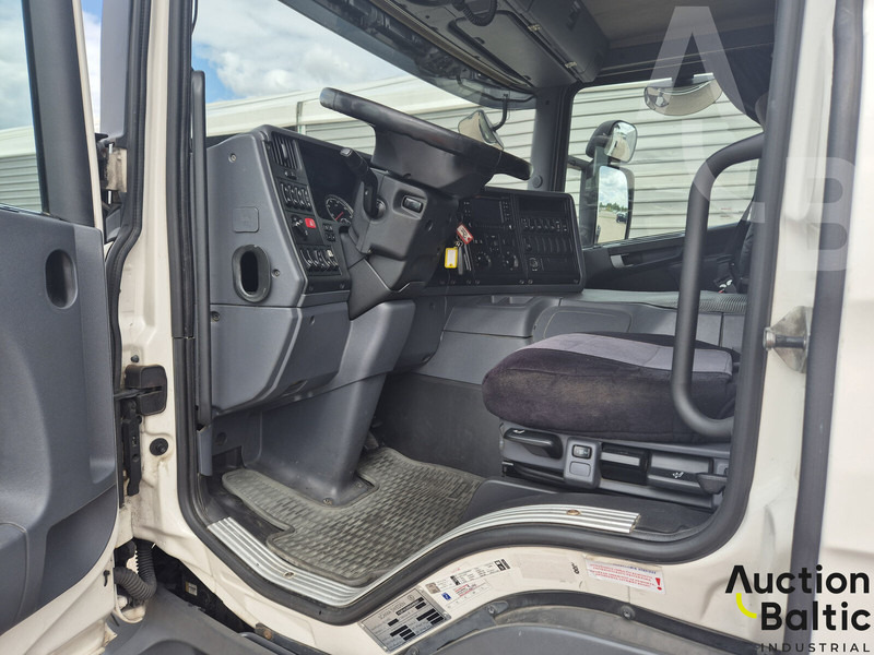 Scania P 450 - משאית עם שלדת תא: תמונה 5 Scania P 450 - משאית עם שלדת תא: תמונה 5