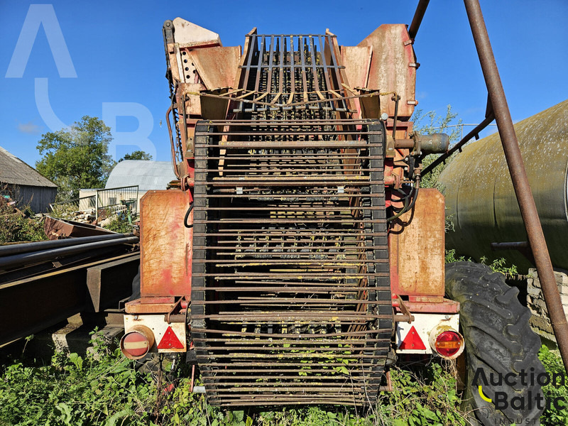 TIM Sugar beet harvester - מקצרת קומבינה: תמונה 3 TIM Sugar beet harvester - מקצרת קומבינה: תמונה 3