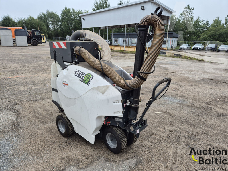 TSM Aria 240 - מטאטא כבישים: תמונה 2 TSM Aria 240 - מטאטא כבישים: תמונה 2
