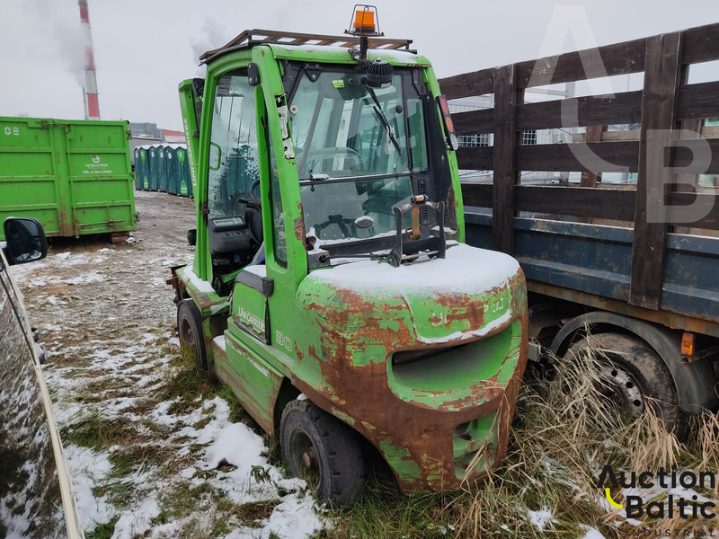 UniCarriers 30 - מלגזת סולר: תמונה 2 UniCarriers 30 - מלגזת סולר: תמונה 2