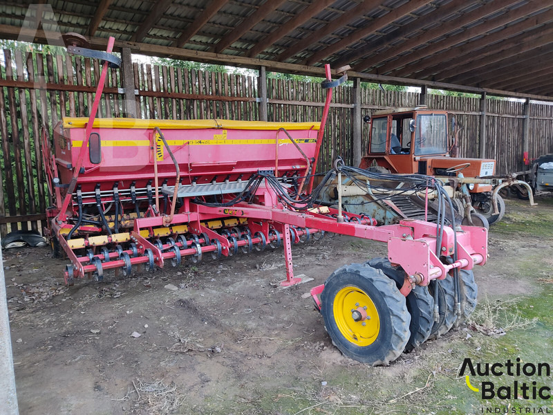 Vaderstad Rapid400C - ציוד זריעה: תמונה 1 Vaderstad Rapid400C - ציוד זריעה: תמונה 1