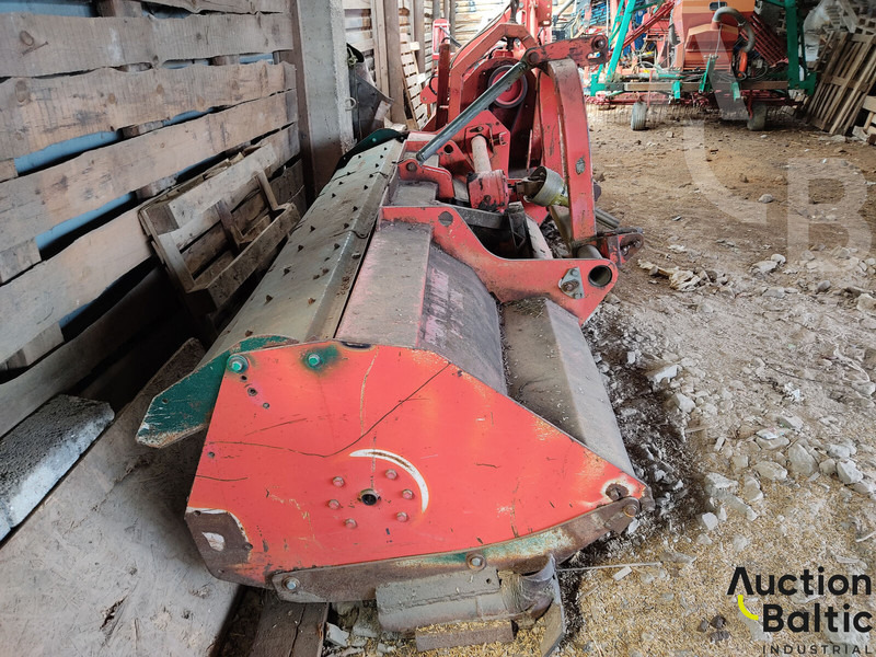 Vogel & Noot TST 300 - מכסחת תבואה/ עשבים: תמונה 4 Vogel & Noot TST 300 - מכסחת תבואה/ עשבים: תמונה 4