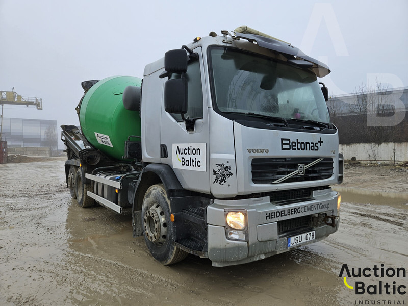 Volvo FE320 - משאית מערבלת בטון: תמונה 2 Volvo FE320 - משאית מערבלת בטון: תמונה 2