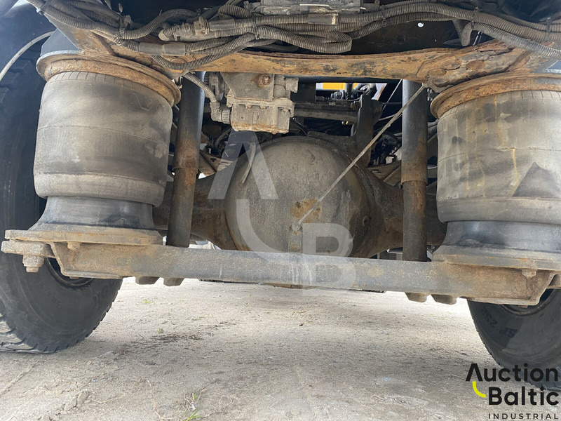 מזהיר Volvo FL 240 4x2: תמונה 16