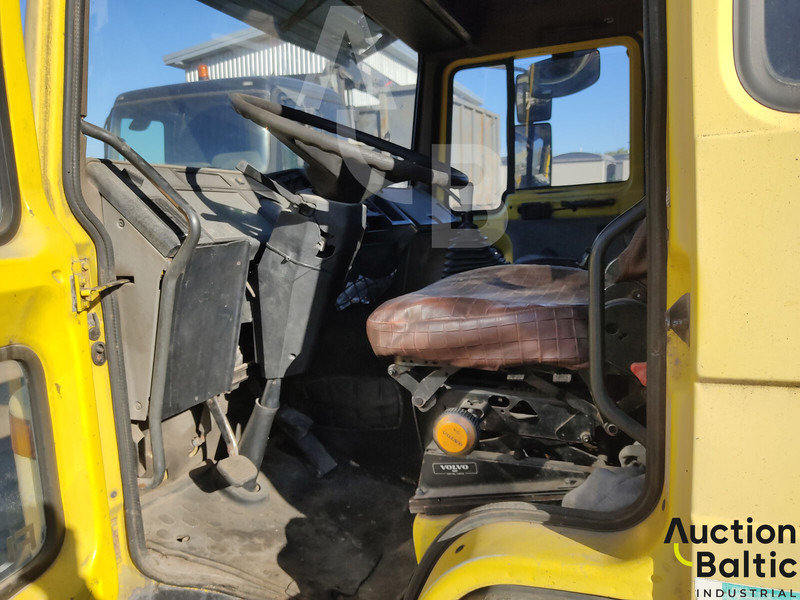 Volvo FL618 - משאית אשפה: תמונה 5 Volvo FL618 - משאית אשפה: תמונה 5