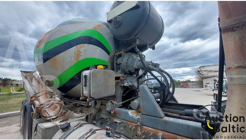 Volvo FM12 - משאית מערבלת בטון: תמונה 3 Volvo FM12 - משאית מערבלת בטון: תמונה 3