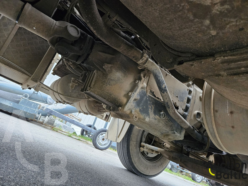 משאית מערבלת בטון Volvo FM12: תמונה 16